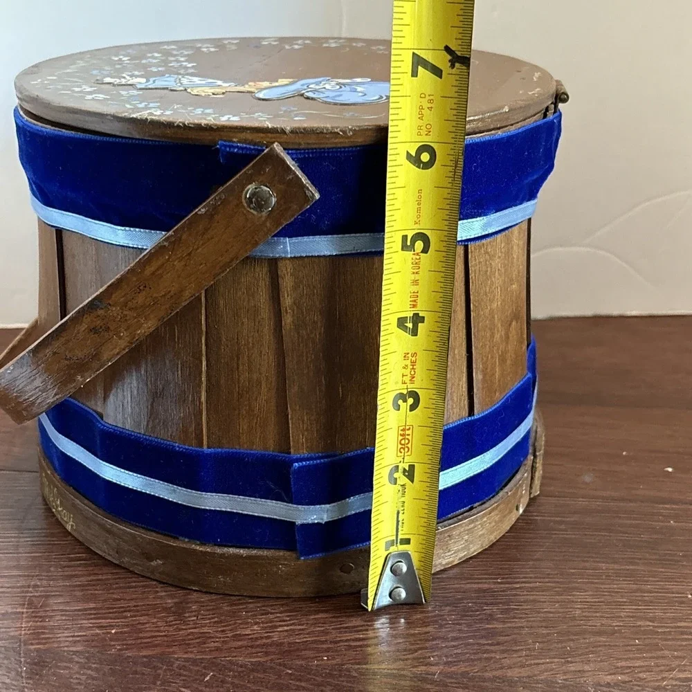 Wooden Basket Purse Basketville Putney VT Hand Painted‎ Lid Lined. Vintage 1970s